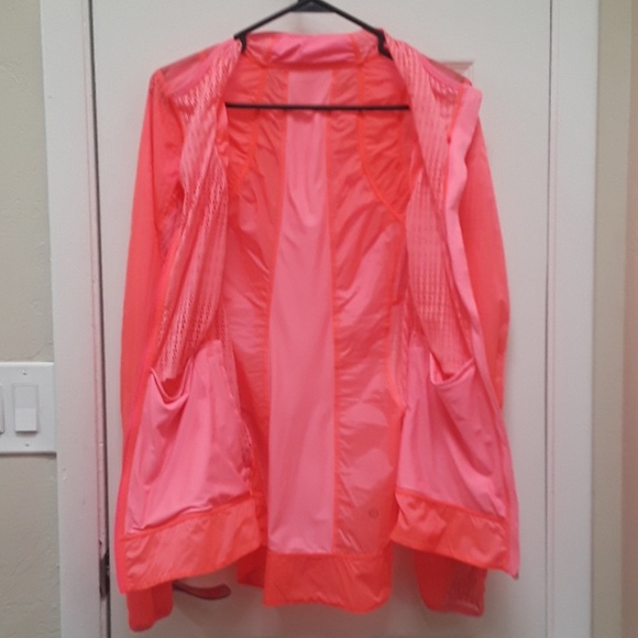 Lululemon Run: Nothing To Hide Jacket - Picture 6 of 7